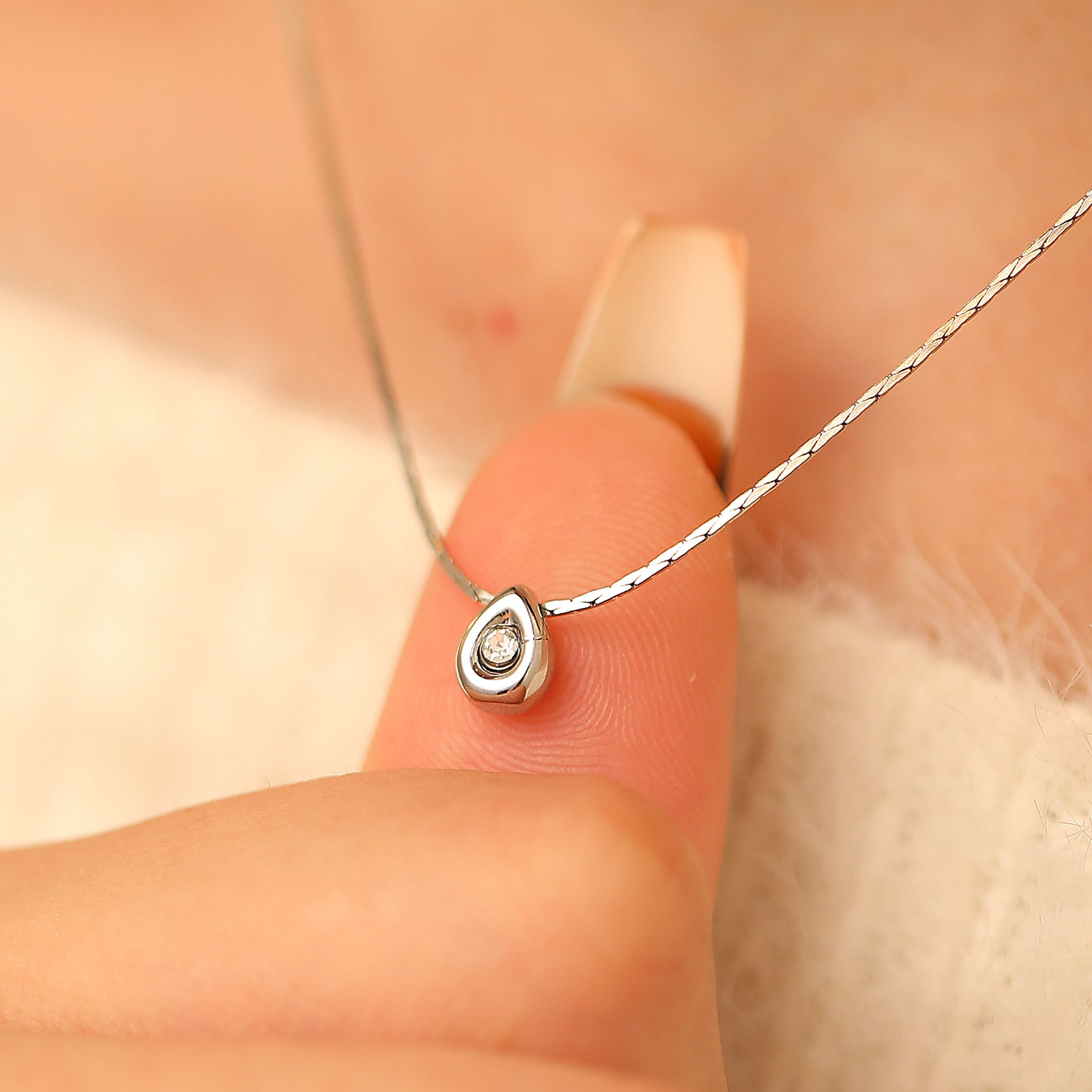 Pearl Trim Chain - Eenvoudige Mode Waterdruppel Kleine Hanger Parelketting