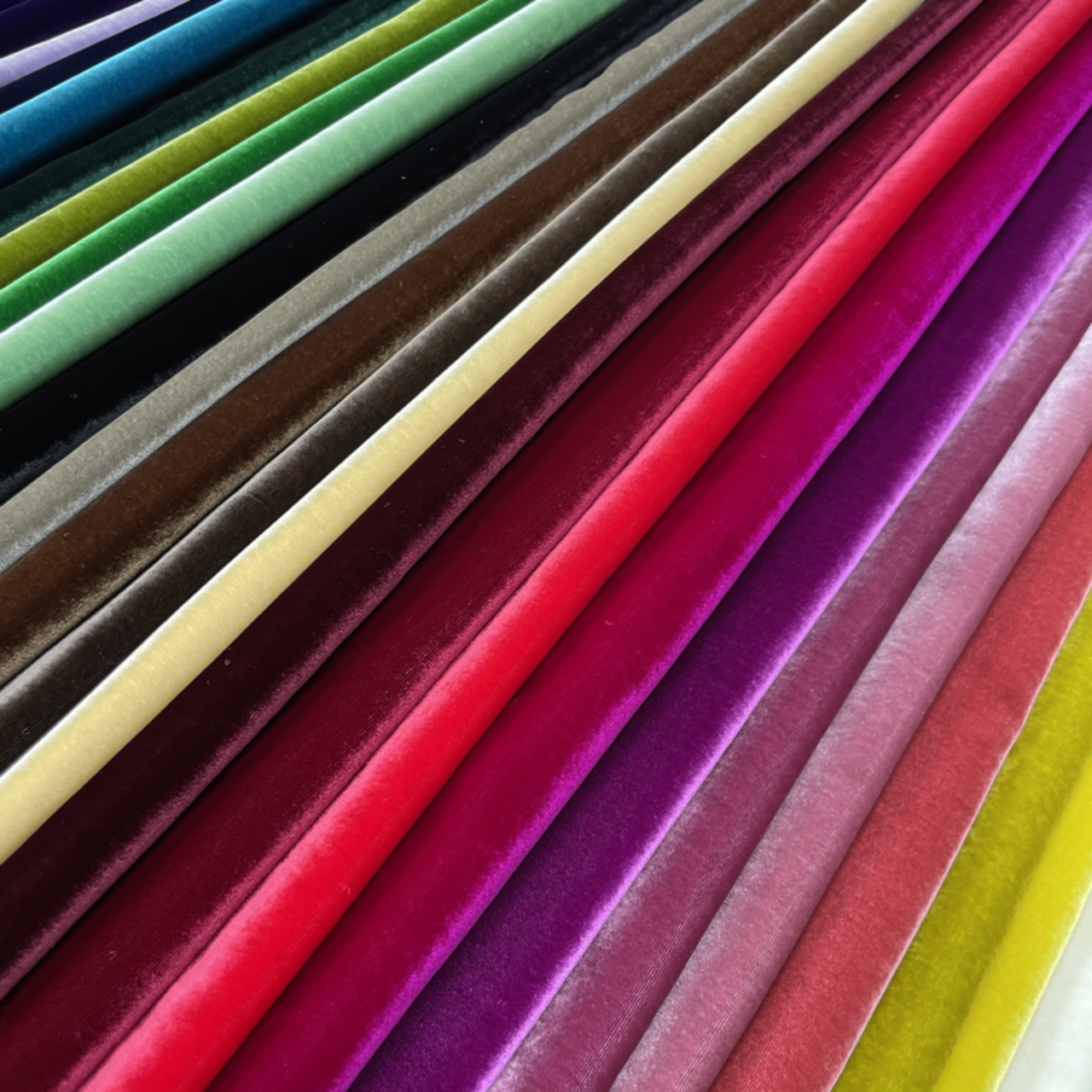 Crystal Mesh Fabric - Premium zijden fluwelen stof 140 cm