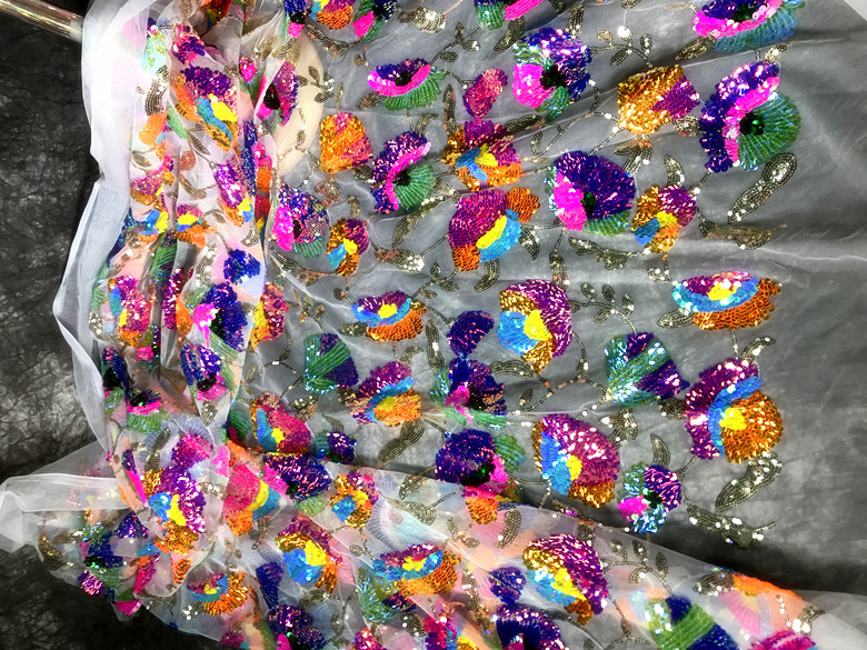 Kleurrijke Crystal Pailletten  - Crystal Mesh Fabric recensie en prijs