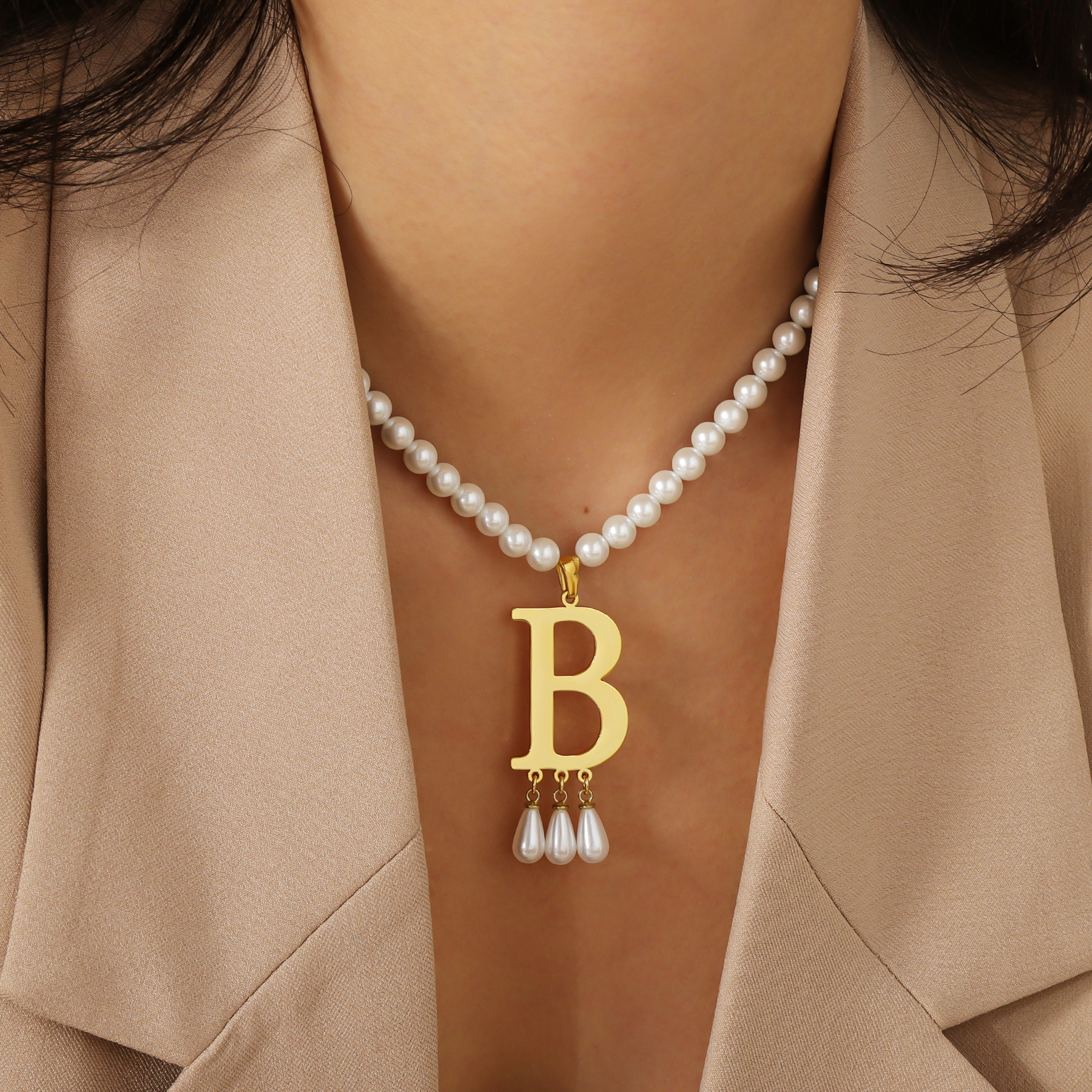 Aangepaste initiële hanger lux - Pearl Trim Chain recensie en prijs